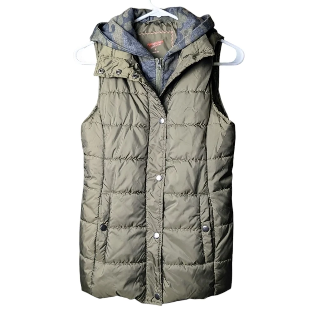 Arizona Jeans Olive Green Camo Hooded Puffy Puffer Vest Zipper Layered Like New